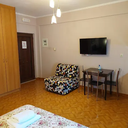 Ariadni Appartement *
