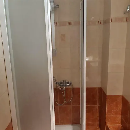 Ariadni Appartement *