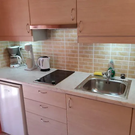 Ariadni * كالافريتا