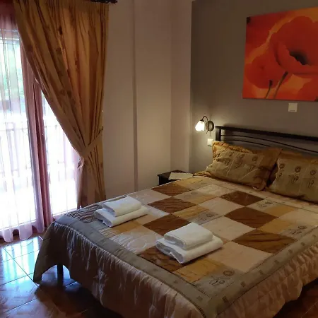 Ariadni Apartment *