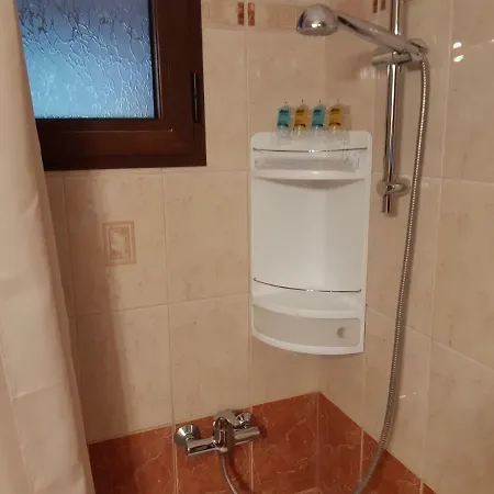 Ariadni Appartement *