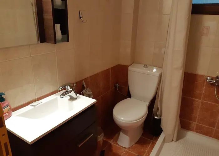 아파트 Ariadni 칼라브리타